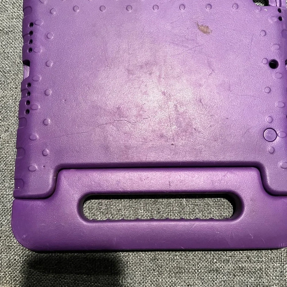 Ipad 8th generation kids case - Picture 2 of 5